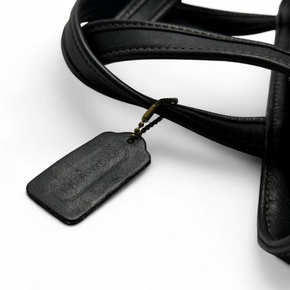 vintage Coach Bleecker satchel model9303 crafted from black glove-tanned leather - Picture 3 of 8